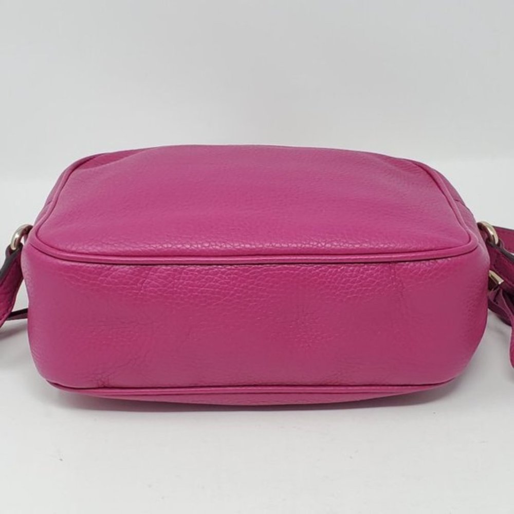 Auth Gucci Disco Camera Fuchsia Crossbody Bag - Picture 4 of 16